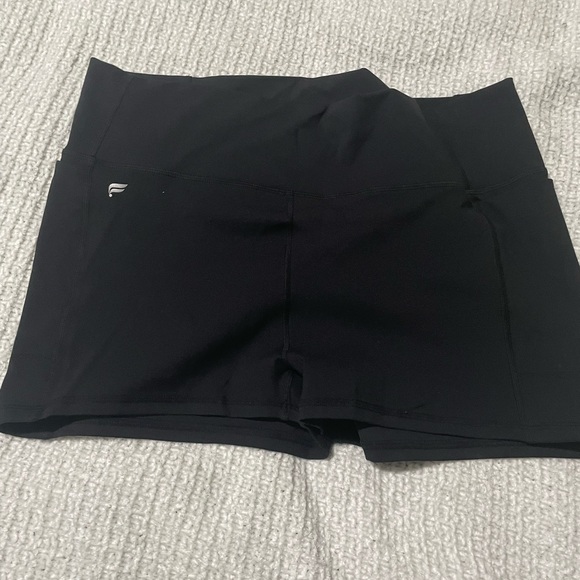 Fabletics pure luxe 6” 2 shorts black and grey - Picture 3 of 6